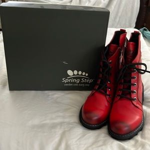 Spring Step “Yoku” lace-up boots with side zipper. NWB. Never worn.